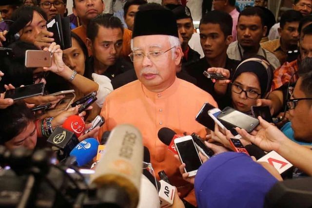 Cựu thủ tướng Malaysia Najib Razak phải đối mặt với hàng tá cáo buộc liên quan đến vụ bê bối 1MDB. (Nguồn: Reuters)