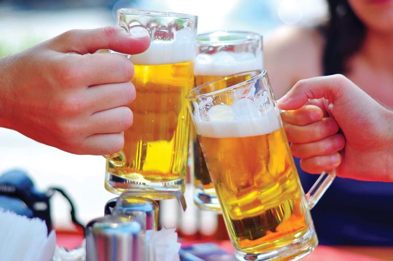 Hiện nay, kinh doanh rượu, bia không bị cấm bởi bất kỳ văn bản pháp luật nào. Ảnh: Đ.T