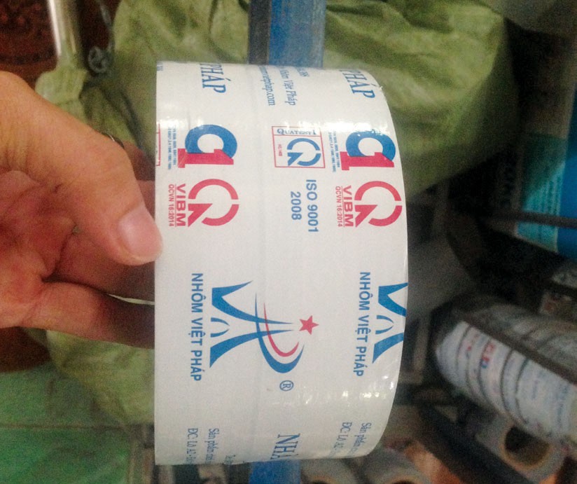 Bát nháo thương hiệu nhôm Việt Pháp