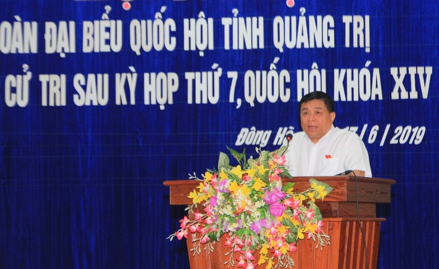 Bộ trưởng Nguyễn Chí Dũng hy vọng Quảng Trị bằng sự quyết tâm mạnh mẽ sẽ nhanh chóng thu hẹp khoảng cách phát triển với các địa phương trong vùng.
