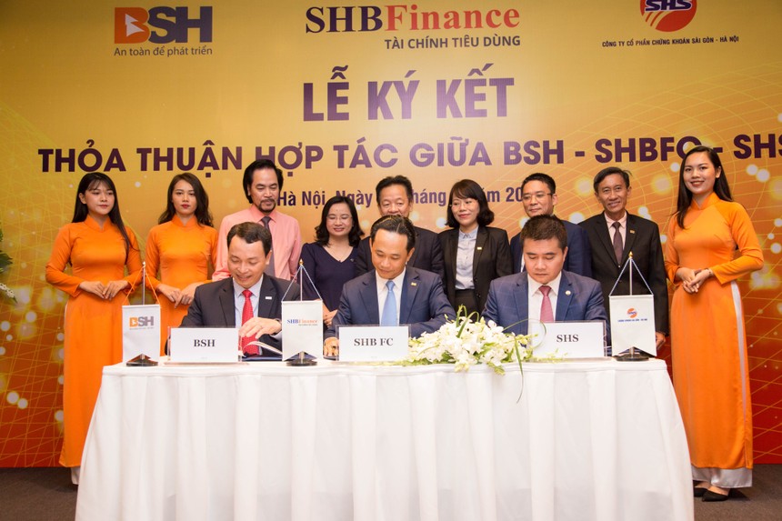 Tổng giám đốc SHBFC - SHS - BSH ký kết thỏa thuận hợp tác 3 bên