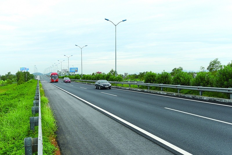 Dự án đường cao tốc Pháp Vân - Cầu Giẽ đã cỏ bản hoàn thành cả hai giai đoạn đầu tư.