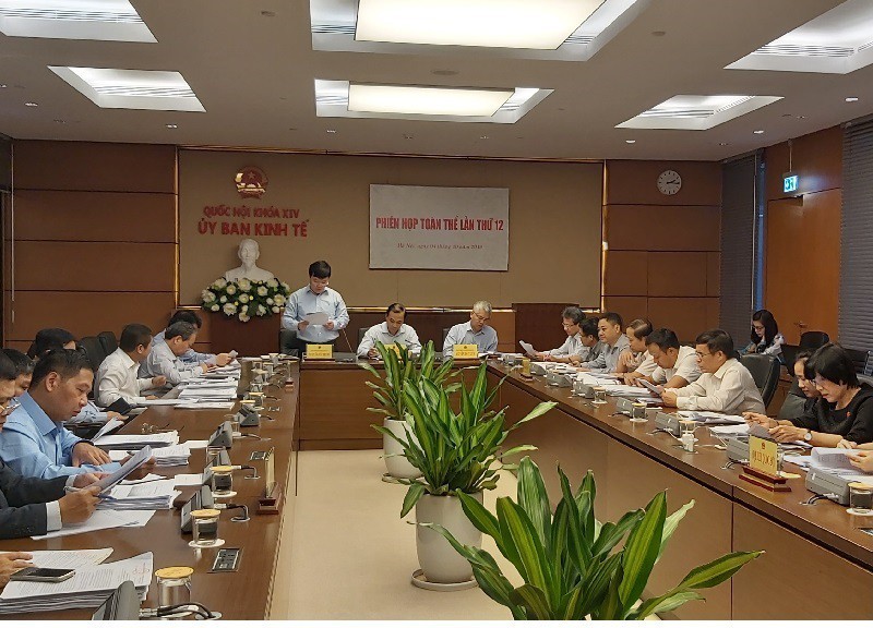 Nhiều dự báo và khẳng định của Chính phủ đã cho thấy, kinh tế Việt Nam sẽ tiếp tục về đích đúng kế hoạch.