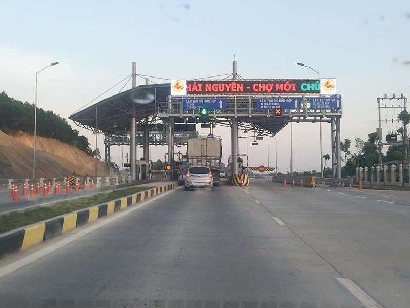 Trạm thu phí BOT trên cao tốc Hà Nội - Thái Nguyên.
