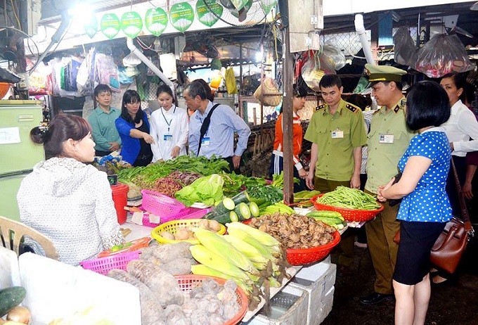 Hà Nội đã thành lập 718 đoàn thanh tra, kiểm tra về an toàn thực phẩm trong 9 tháng