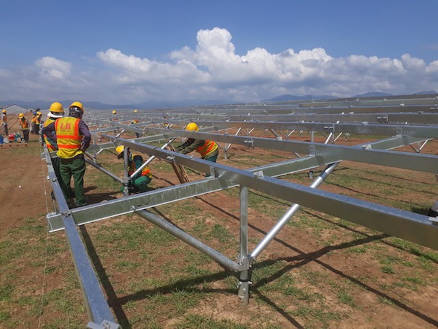 Bộ Công thương đề nghị các tỉnh tạm dừng đề xuất các dự án điện mặt trời theo cơ chế giá FiT