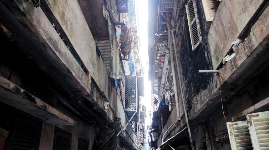 Nhiều khu chung cư cũ Hà Nội xuống cấp trầm trọng