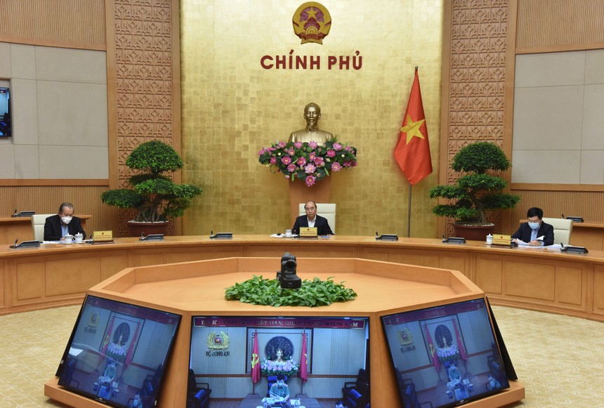Thủ tướng Chính phủ Nguyễn Xuân Phúc chủ trì phiên họp Thường trực Chính phủ (Ảnh: VGP)