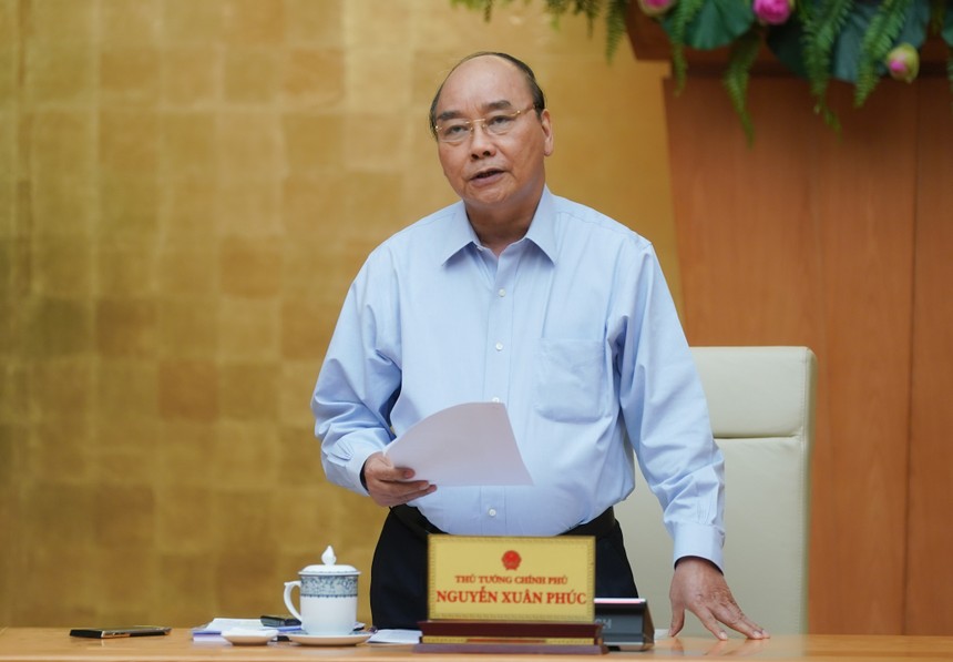Thủ tướng Nguyễn Xuân Phúc chủ trì cuộc họp Thường trực Chính phủ chiều 28/4 (Ảnh: VGP)