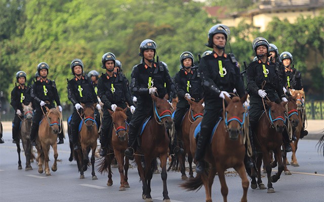 Khối Cảnh sát cơ động Kỵ binh trên đường Độc Lập - Thủ đô Hà Nội  (Ảnh TT).