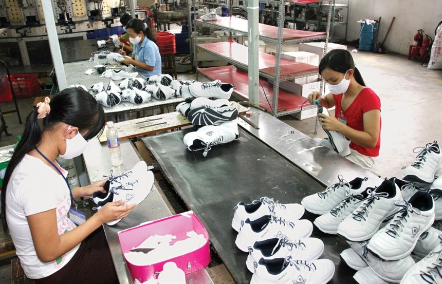 Hoạt động xuất khẩu hàng hóa của Việt Nam được dự báo vẫn còn nhiều khó khăn trong ngắn hạn.