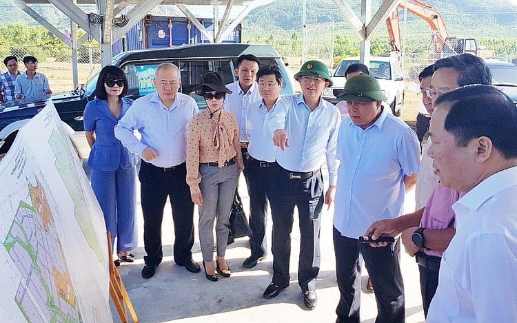 Bộ trưởng Nguyễn Chí Dũng: Bình Định ưu tiên nguồn lực để mở rộng không gian phát triển kinh tế