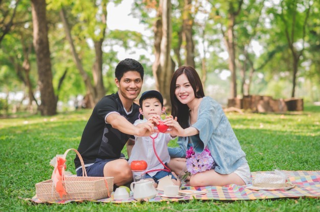 Tại Việt Nam, mối quan hệ giữa cha mẹ và con cái chưa thực sự được chú trọng