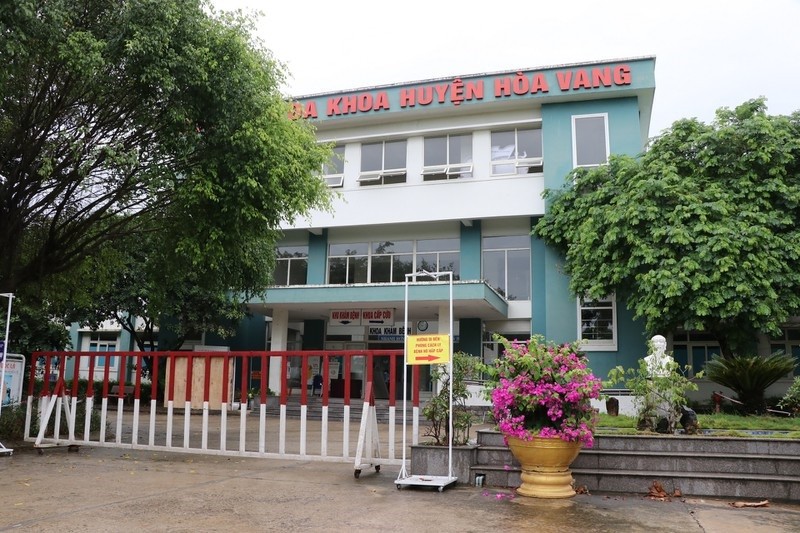 Bệnh viện dã chiến tại Trung tâm Y tế huyện Hòa Vang sẽ chữa trị cho các ca bệnh nặng, những ca có bệnh nền phức tạp như thận, tim, người cao tuổi..