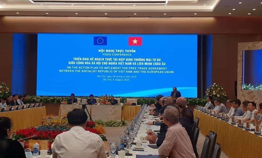 Hội nghị có sự tham dự của lãnh đạo 63 tỉnh, thành phố tại các đầu cầu truyền hình cũng như lãnh đạo các hiệp hội doanh nghiệp của Việt Nam và EU.