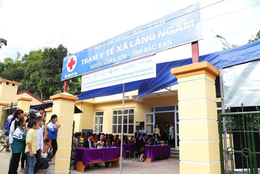 Trung tâm y tế Lãng Ngâm, huyên Ngân Sơn, tỉnh Bắc Kạn do Hanwha Life tài trợ vừa khánh thành ngày 28/11