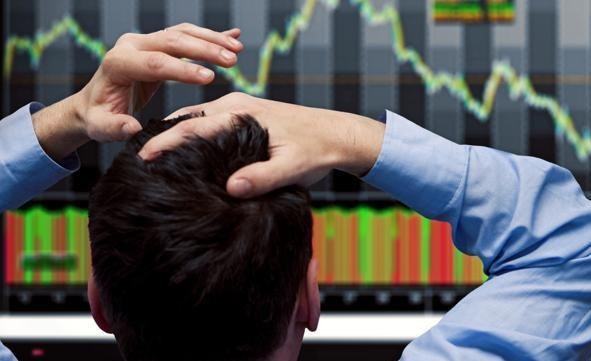 Thị trường tài chính 24h: Chứng khoán giảm mạnh, “đòn cân não” thứ hai