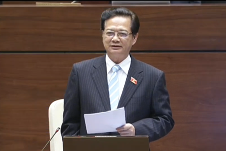 Thủ tướng Nguyễn Tấn Dũng trả lời chất vấn của đại biểu Quốc hội chiều 19/11 - Ảnh: chinhphu.vn