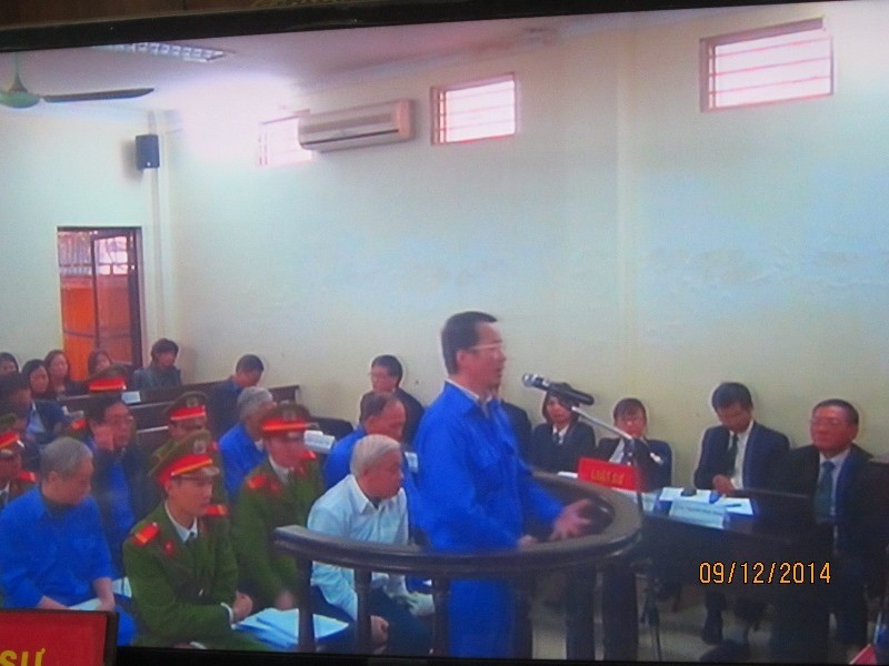 Bị cáo Lý Xuân Hải trình bày trước Tòa (ảnh chụp qua màn hình)