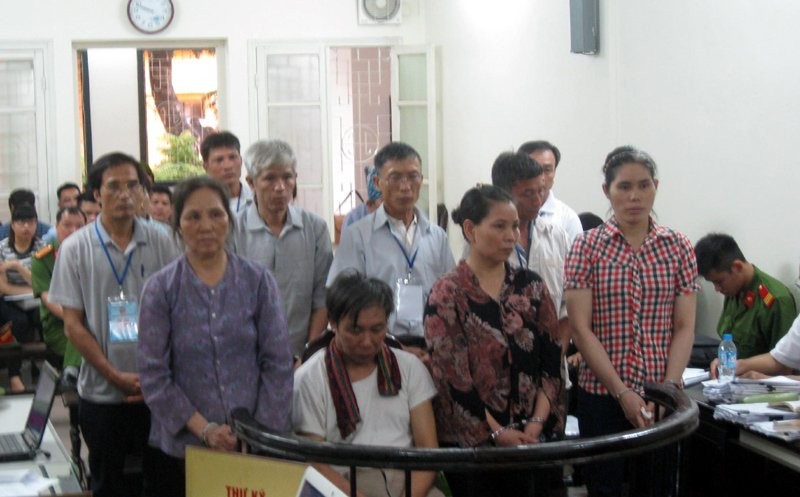 Giảm án cho các bị cáo trong vụ nấu cháo tại sân UBND xã Liên Hiệp, huyện Phúc Thọ