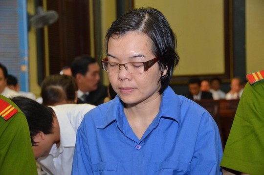 Bị cáo Huỳnh Thị Huyền Như trong phiên tòa sáng 16/12/2014