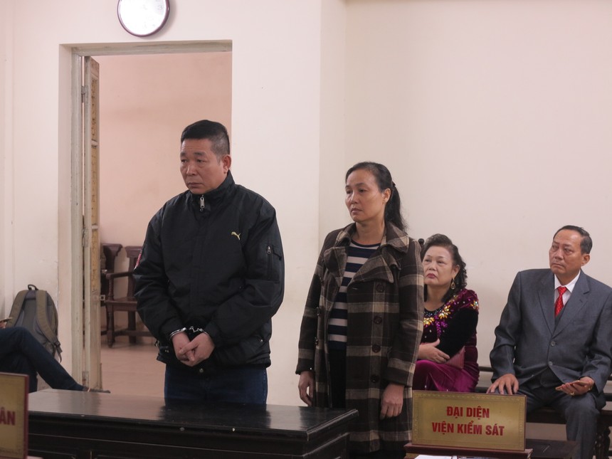 Vợ chồng giám đốc Phú Bình phải bỏ trốn vì vay nặng lãi