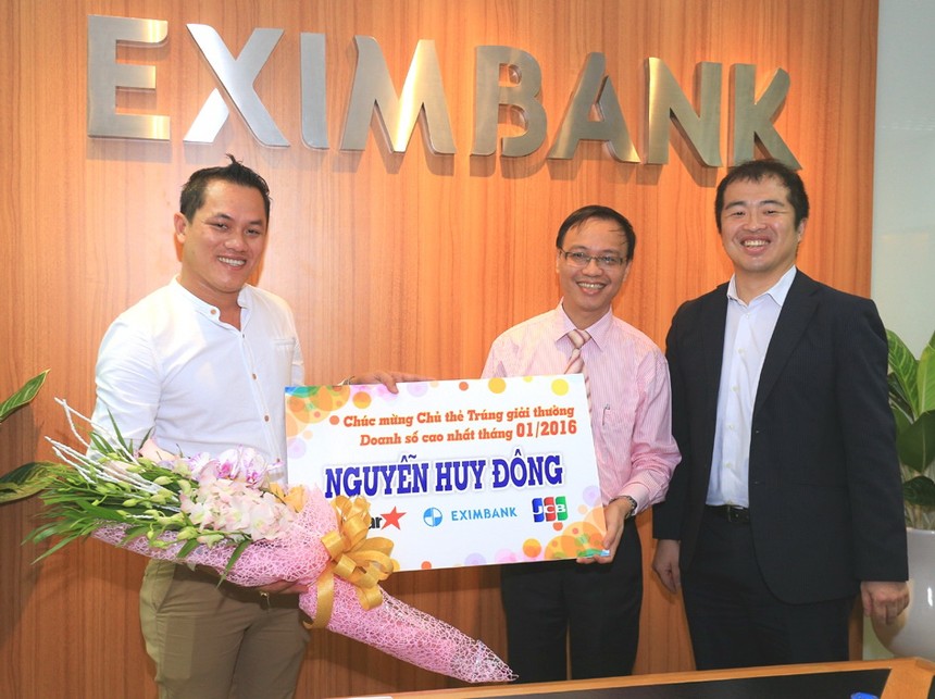 Eximbank trao thưởng chủ thẻ Jetstar-Eximbank JCB đạt giải tiêu dùng 