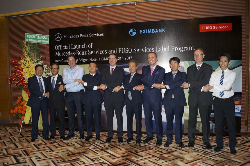 Mercedes-Benz và FUSO ra mắt dịịch vụ tài chính Daimler cùng Eximbank 