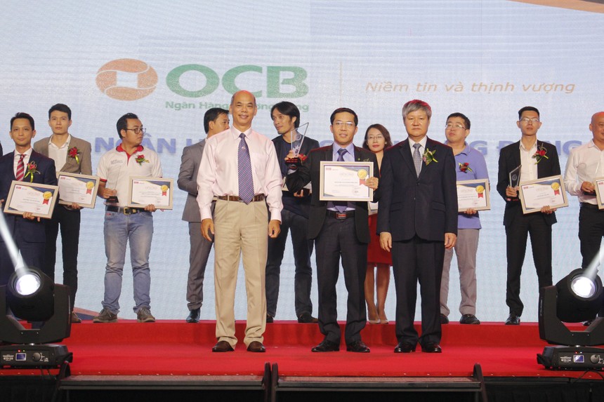OCB - Ngân hàng có dịch vụ bán lẻ ưu Việt năm 2017