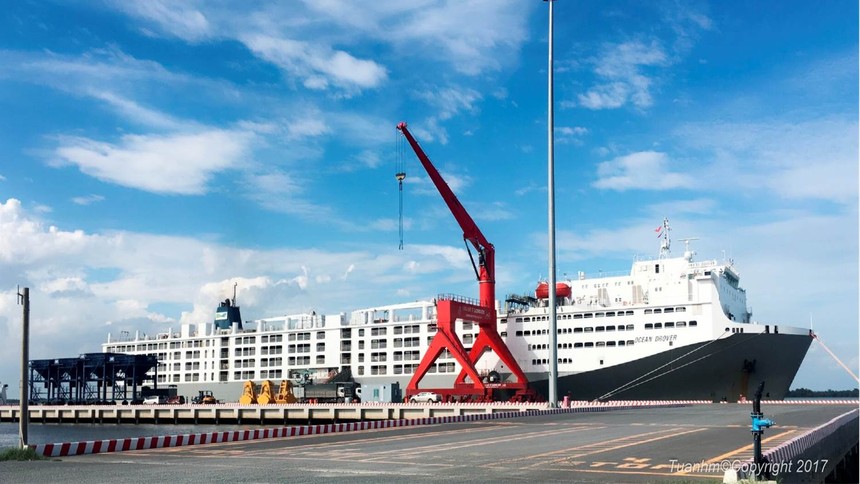 Đồng Tâm Group hợp long Cầu cảng số 2 - Cảng quốc tế Long An