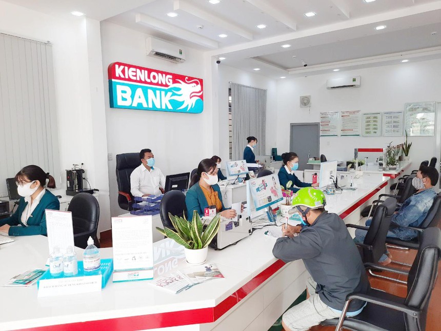 Kienlongbank giảm 3% lãi suất vay 3 cho khách hàng ảnh hưởng bởi hạn hán và xâm ngập mặn