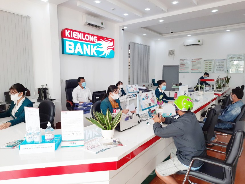 Kienlongbank giảm 50% trên tổng số tiền lãi cho 1.300 khách hàng tại Đà Nẵng, Quảng Nam, Đắk Lắk