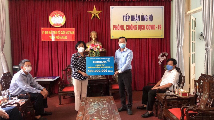 Eximbank ủng hộ 500 triệu đồng tiếp sức cùng Đà Nẵng phòng chống dịch