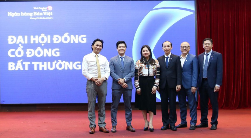 HĐQT Ngân hàng Bản Việt nhiệm kỳ 2020 -  2025 ra mắt đại hội đồng cổ đông