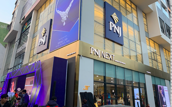 PNJ báo lỗ hơn 159 tỷ đồng trong quý III/2021 do đóng cửa hàng loạt cửa hàng