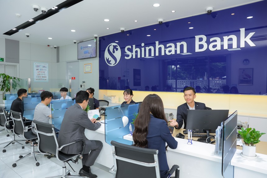 Ngân hàng Shinhan triển khai dịch vụ nộp thuế cá nhân trực tiếp tại quầy
