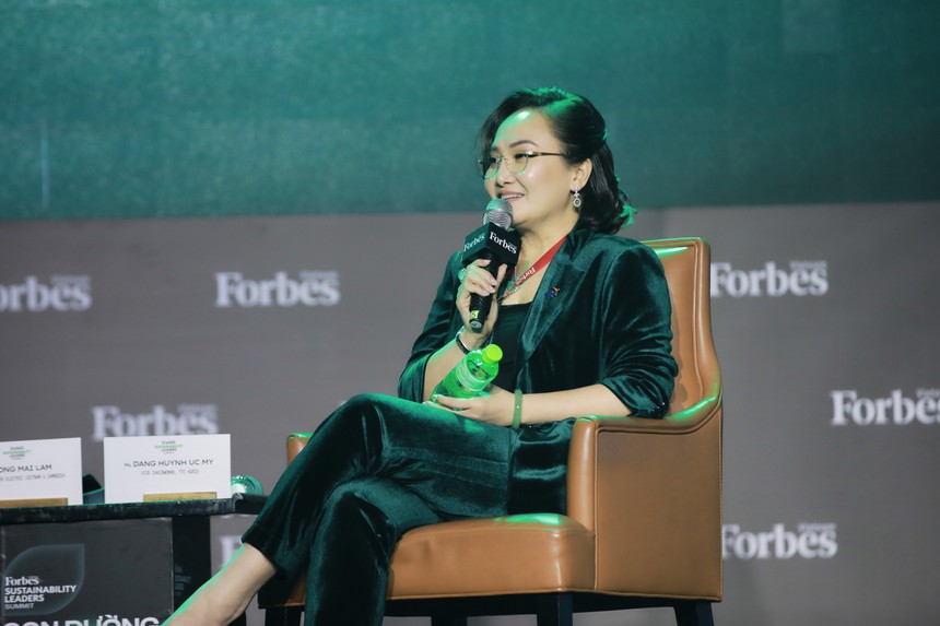 Bà Đặng Huỳnh Ức My – Phó Chủ tịch TTC AgriS – khẳng định lợi thế cạnh tranh bền vững với chiến lược kinh doanh ‘xanh’ làm cốt lõi của doanh nghiệp tại Hội nghị Phát triển bền vững ngày 13/4/2023
