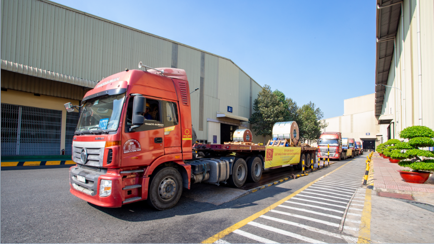 Tập đoàn Hoa Sen (HSG) xuất khẩu lô hàng 10.000 tấn tôn đến châu Âu