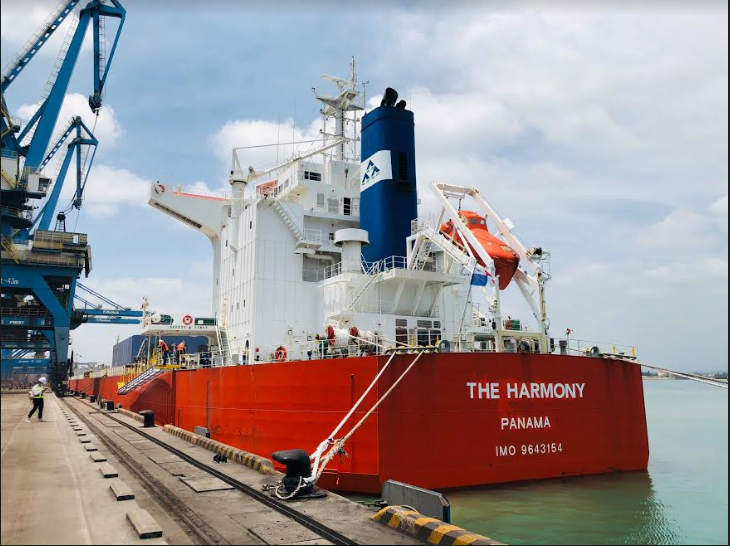 Tàu Harmony Hòa Phát hoàn thành chuyến đầu tiên, chở 80.000 tấn than cập cảng Dung Quất