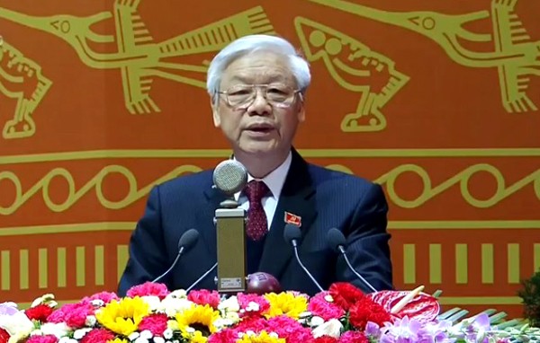 Tổng Bí thư Nguyễn Phú Trọng trình bày Báo cáo của BCH Trung ương khóa XI về các văn kiện Đại hội XII