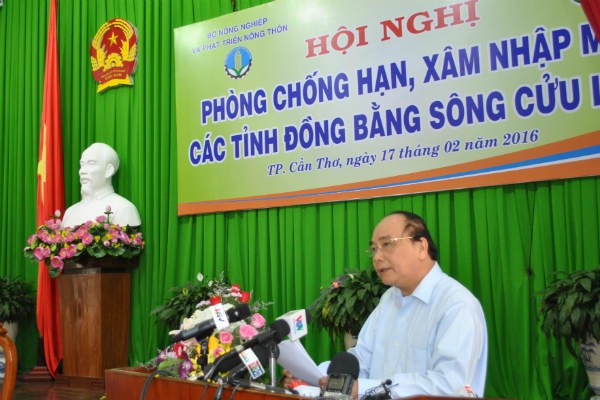 Phó thủ tướng Nguyễn Xuân Phúc phát biểu chỉ đạo tại Hội nghị Phòng chống hạn, xâm nhập mặn vùng ĐBSCL