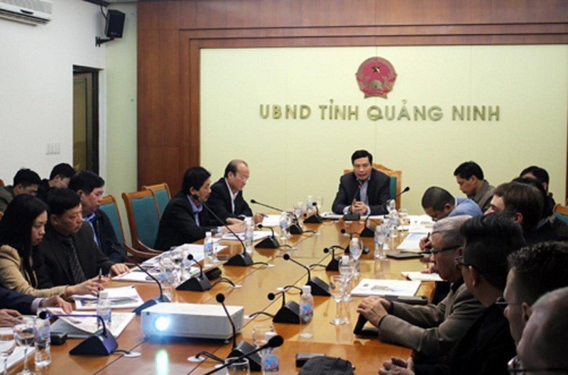 Ông Nguyễn Đức Long, Chủ tịch UBND tỉnh Quảng Ninh phát biểu kết luận cuộc họp