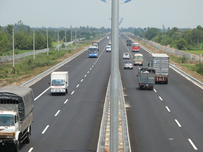 Như vậy, mức phí áp dụng đối với xe loại 5 trên đường cao tốc Hà Nội – Hải Phòng nếu thu đúng, thu đủ có thể lên tới 10.660 đồng/km.