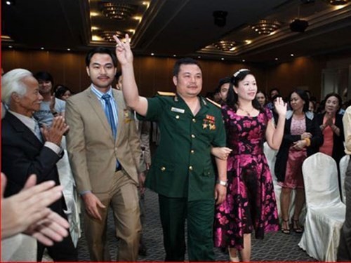 Nhóm lừa đảo Liên kết Việt tại một cuộc hội thảo
