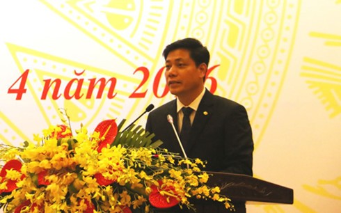 Thứ trưởng Nguyễn Ngọc Đông trình bày báo cáo kết quả hoạt động của toàn Ngành trong Quý I và triển khai nhiệm vụ Quý II/2016.
