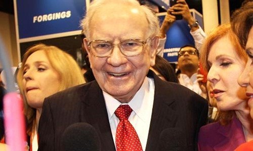 Warren Buffett được mệnh danh là "Nhà thông thái vùng Omaha". Ảnh: CNBC
