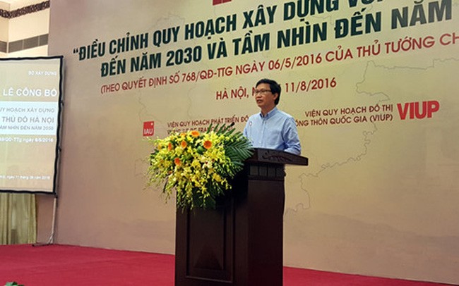Thứ trưởng Bộ Xây dựng Nguyễn Đình Toàn phát biểu tại Lễ công bố. (Ảnh: VOV)