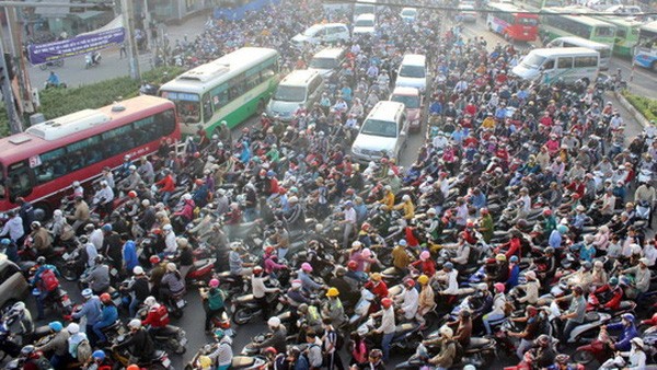 Hà Nội và TP HCM mỗi nơi cần có khoảng 30.000 xe buýt để thay thế hết được xe máy