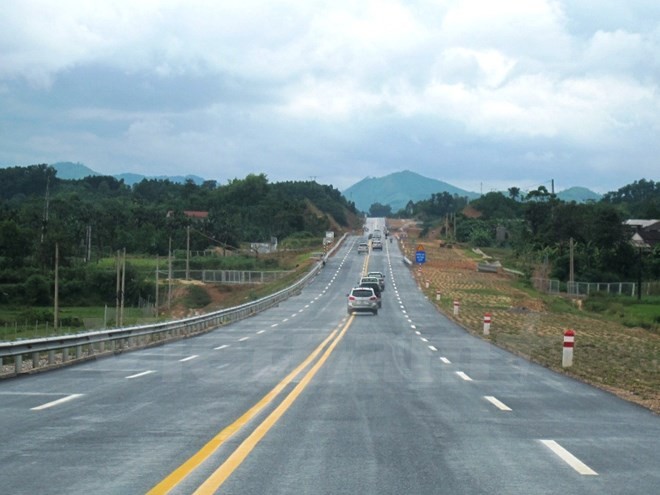 Đường cao tốc Nội Bài-Lào Cai đoạn Yên Bái-Lào Cai được mở rộng từ 2 lên 4 làn xe. Ảnh: Việt Hùng/Vietnam+