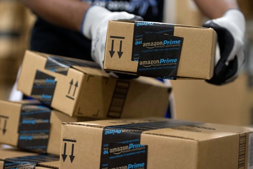 Amazon chiếm gần nửa doanh số bán hàng trực tuyến Mỹ năm 2016